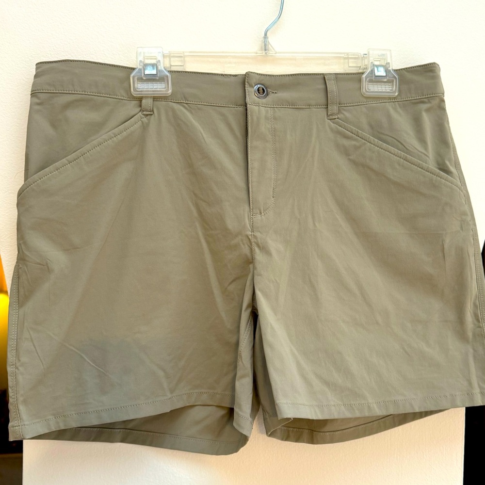 Patagonia Shorts Sz 14 Never Worn
